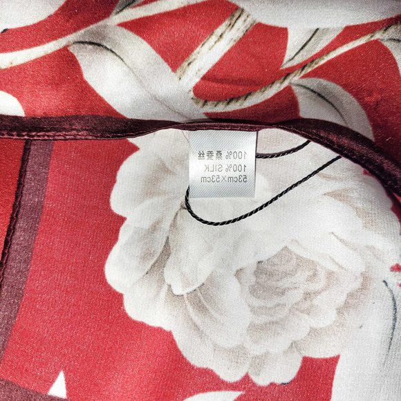 NWT Genuine 100% Mulberry Silk Satin Scarf 21"x21" Small Square Shawl 54061 - Picture 5 of 9